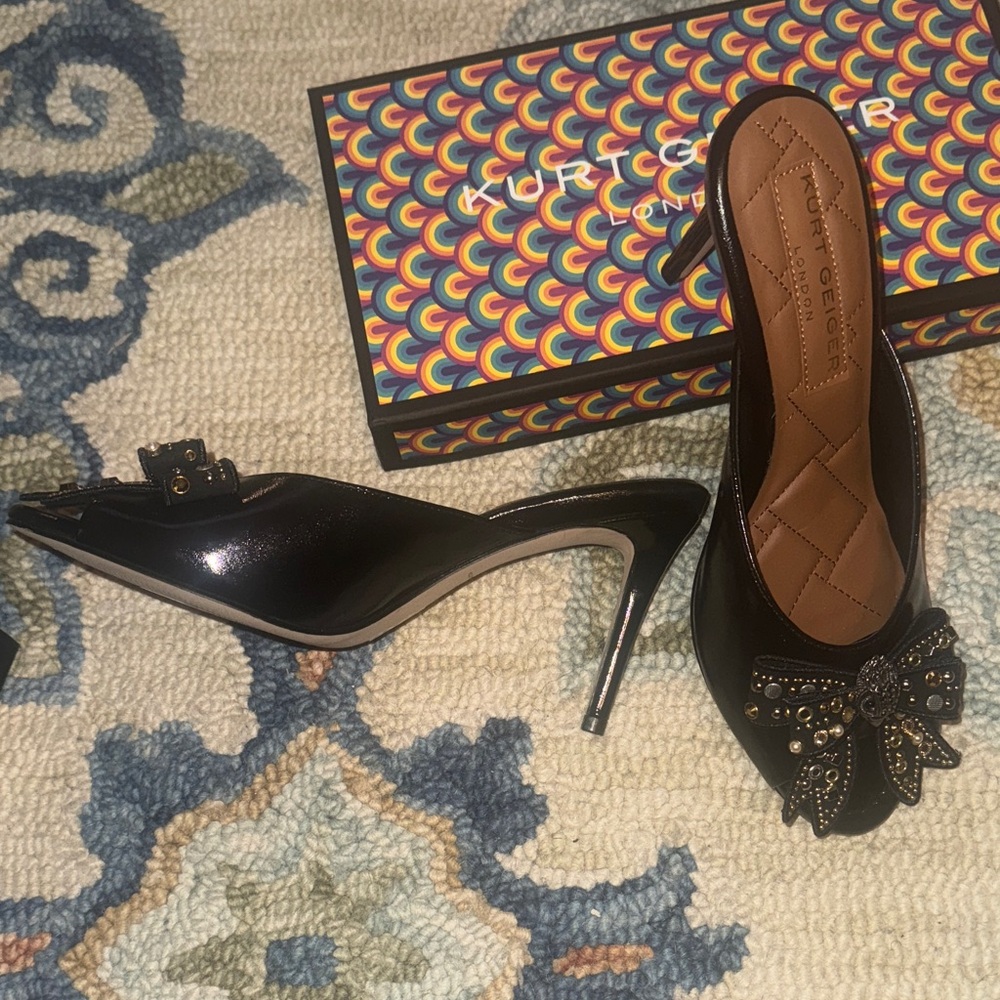 Kurt Geiger Glossy Black Heels with Embellished Bow - Picture 3 of 5